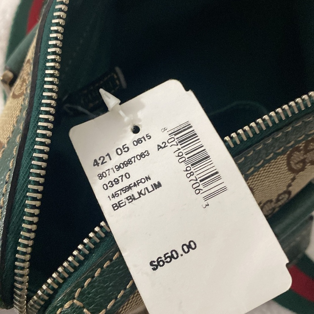 #22. Authentic Gucci canvas shortly line bag - Picture 3 of 16